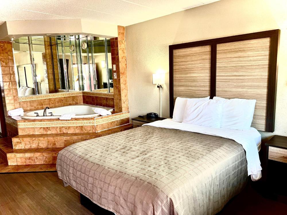 Suite with Hot Tub interior